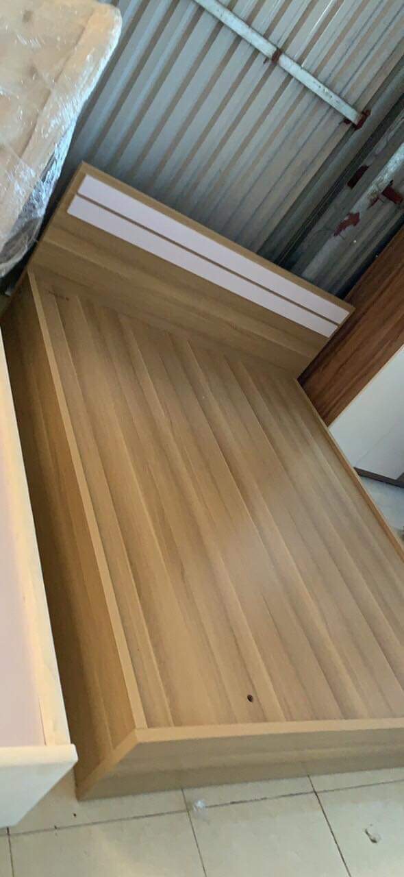 Giường gỗ công nghiệp giá rẻ 